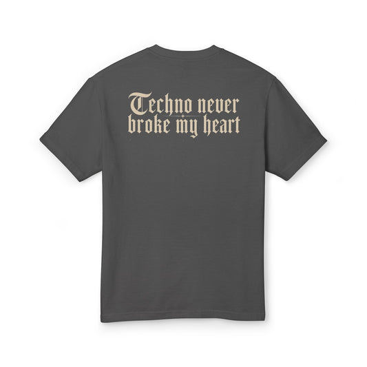 Techno Never Broke My Heart Tee — 'Sueño' Vintage Gothic Graphic T‑Shirt